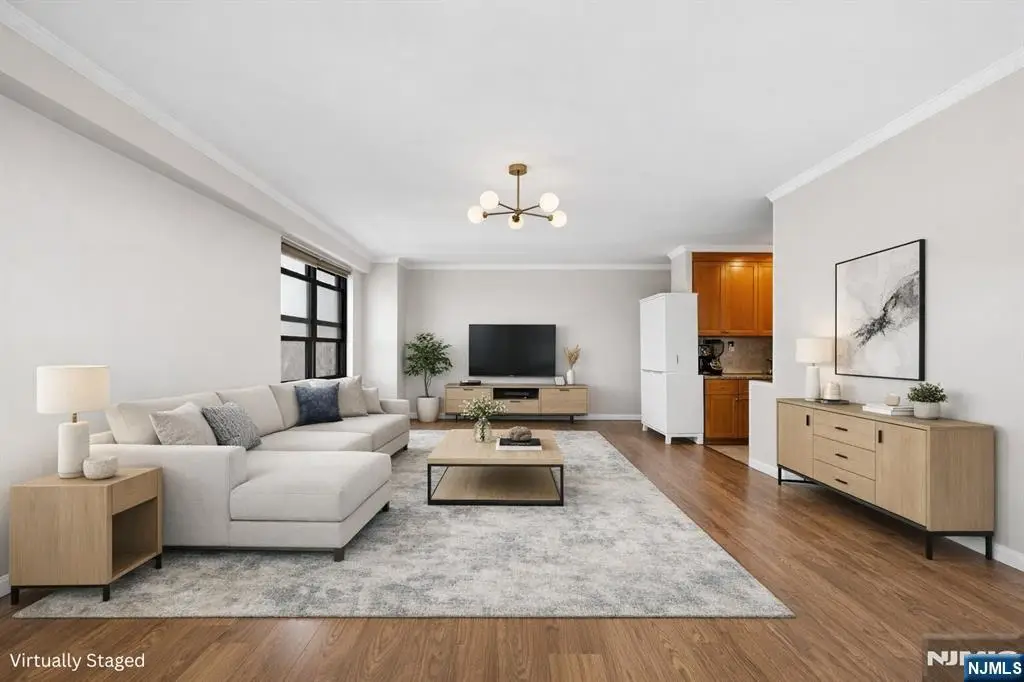 285 Aycrigg 11G, Passaic, NJ 07055 - #1