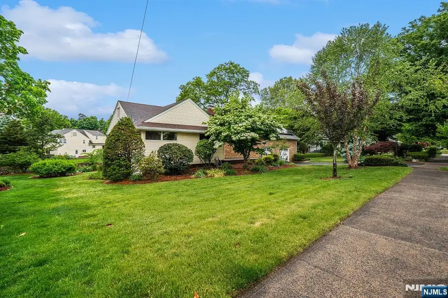 226 Mulberry Place, Ridgewood, NJ 07450 - #2