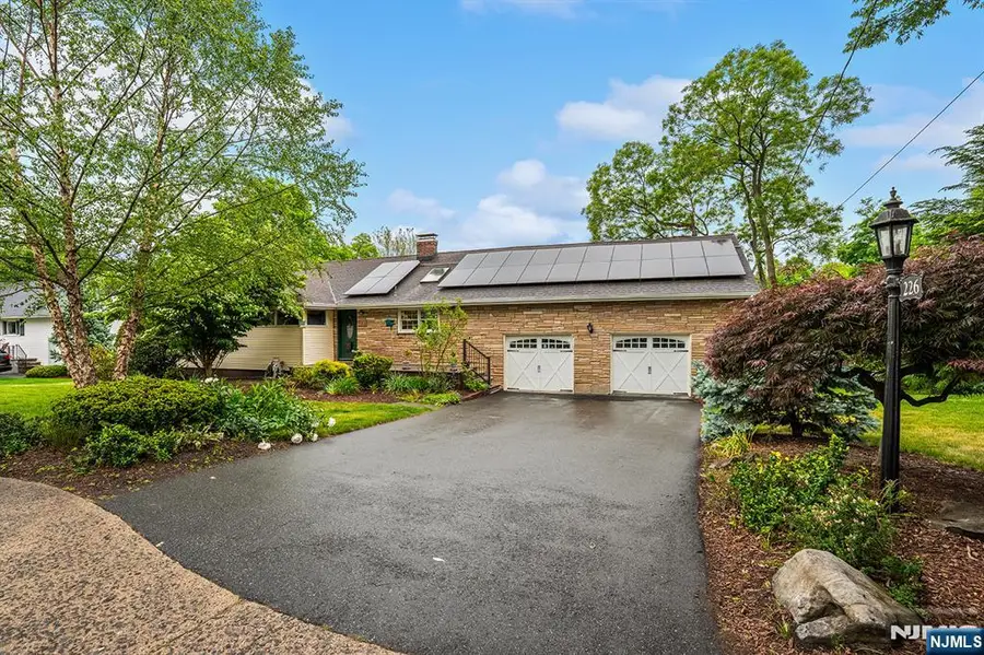 226 Mulberry Place, Ridgewood, NJ 07450 - #3