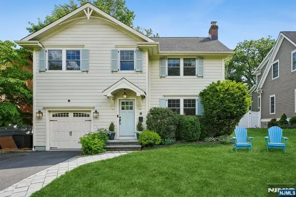 11 Mount Vernon Road, Montclair, NJ 07043