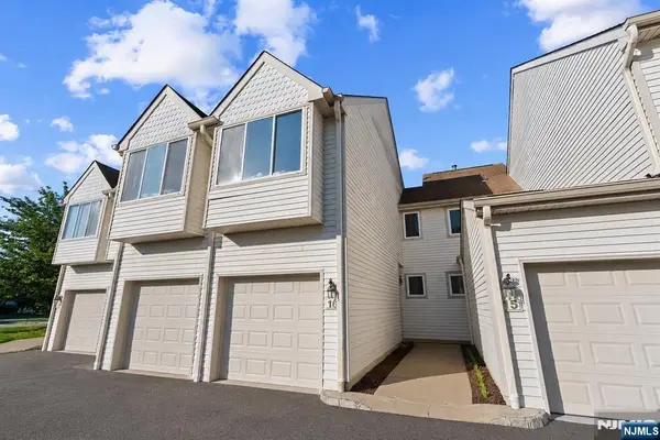 16 Franklin Court, Montville Township, NJ 07045