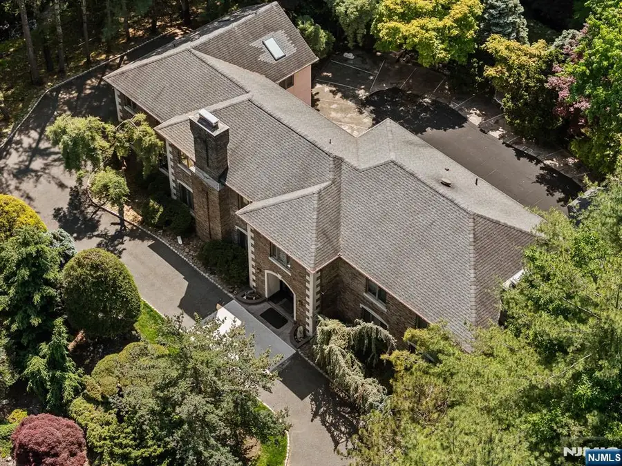 708 Ashmont Road, Franklin Lakes, NJ 07417 - #3