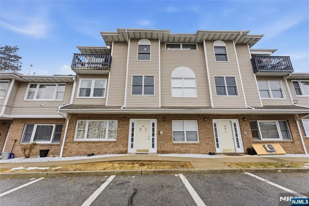 235 Dakota 10, Paterson, NJ 07503 - #1