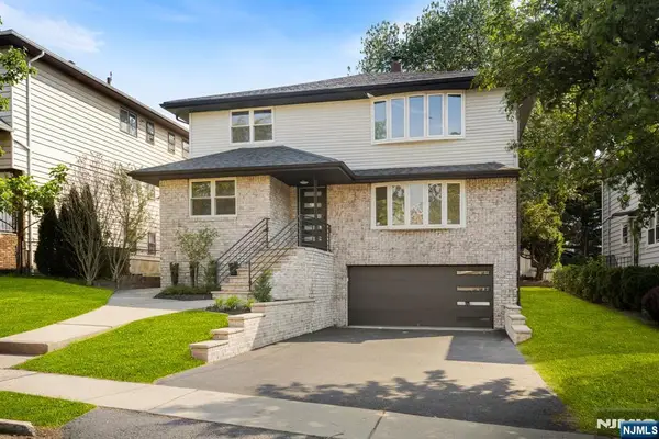 54 W Columbia Avenue, Palisades Park, NJ 07650
