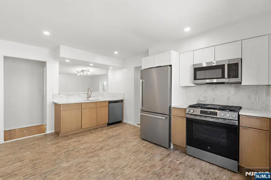 54 W Columbia Avenue, Palisades Park, NJ 07650 - #2