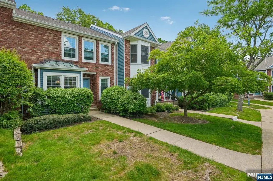 53 Woodledge Court, Rockaway, NJ 07866 - #2