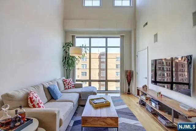 24 Ave At Port Imperial 404, West New York, NJ 07093 - #1