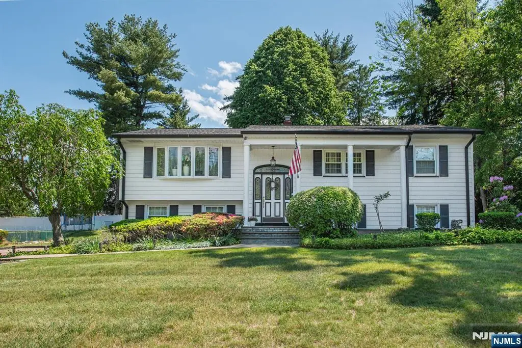 31 Grover Drive, Wayne, NJ 07470 - #1
