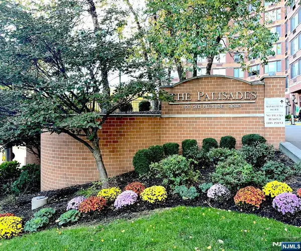 100 Old Palisade Road 1516, Fort Lee, NJ 07024