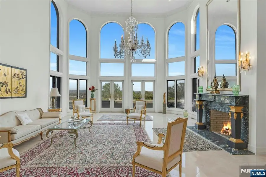 24 Club Way, Cedar Grove, NJ 07009 - #3