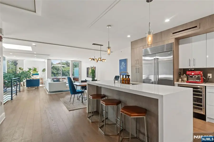 367 Park Avenue, Weehawken, NJ 07086 - #2