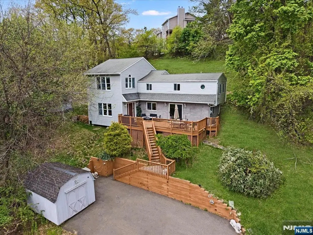 17 Albanese Road, Haledon, NJ 07508 - #1