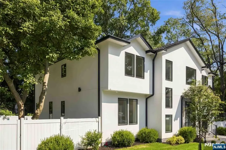 35 Harvey Street, Closter, NJ 07624 - #2