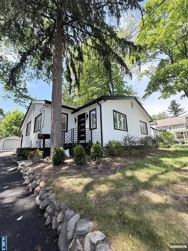 137 Myrtle Avenue, Allendale, NJ 07401