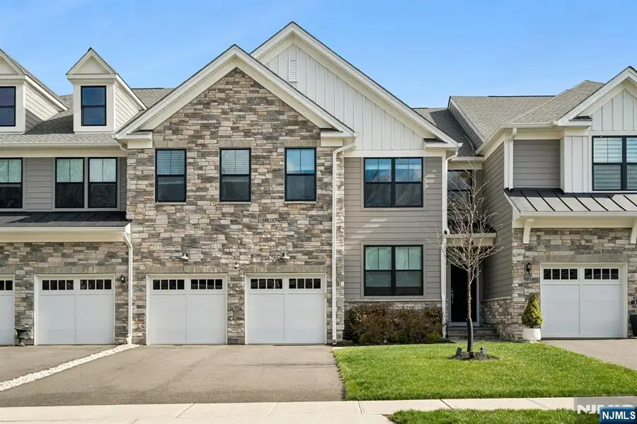 6 Concord Court 102, Warren, NJ 07059 - #2