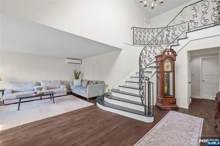 70 Lennon, Clifton, NJ 07013 - #3