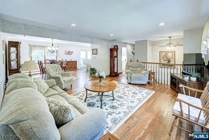 8 Edward Circle, Montville, NJ 07045 - #2