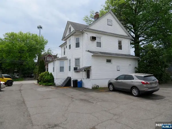 12 Bergen Street, Westwood, NJ 07675