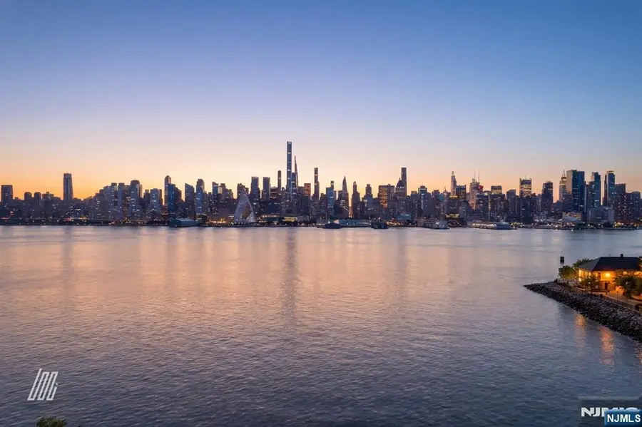 800 Ave At Port Imperial Boulevard 806, Weehawken, NJ 07086 - #3