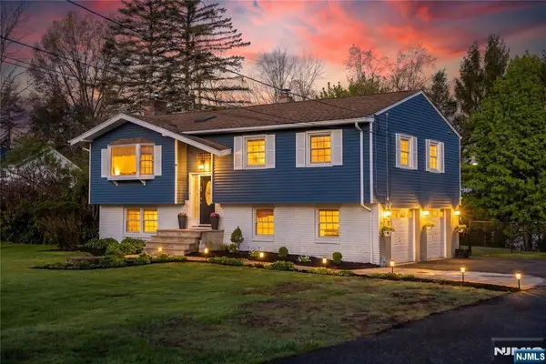 29 Lake Wallkill Road, Vernon, NJ 07461