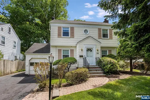 26 Crestview Hill Road, Livingston, NJ 07039