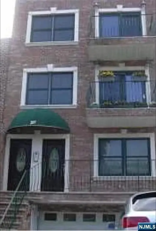 207 Palisade Avenue 2, Union City, NJ 07087