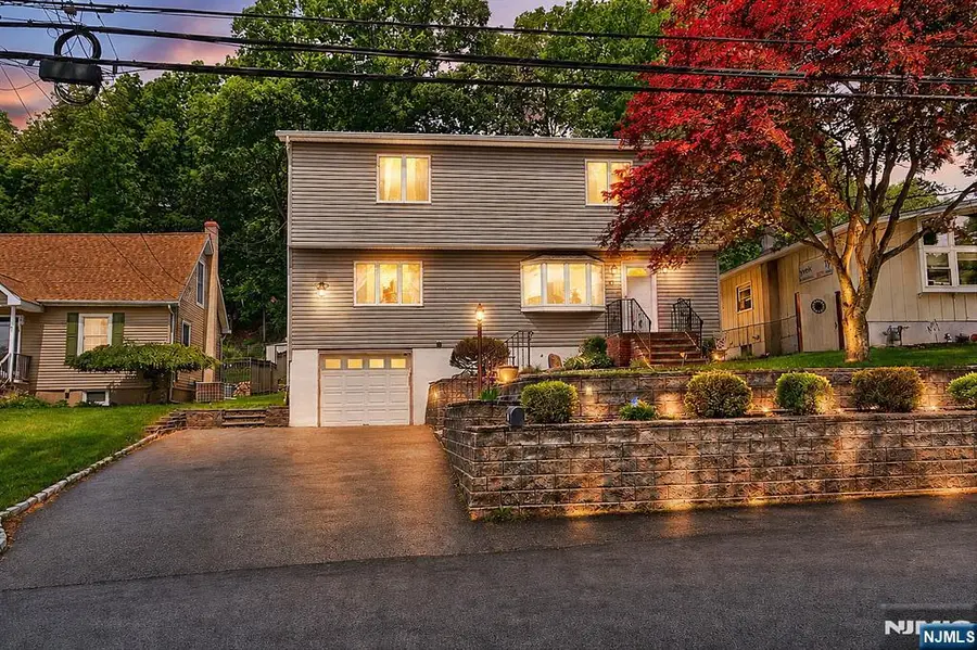 27 Seneca Avenue, White Meadow Lake, NJ 07866 - #2