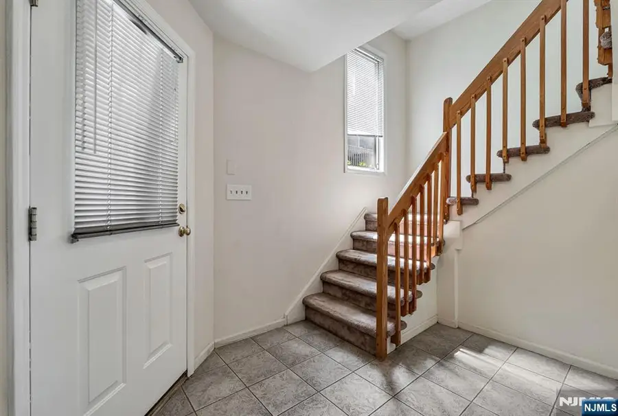 125 Roosevelt Place, Palisades Park, NJ 07650 - #3