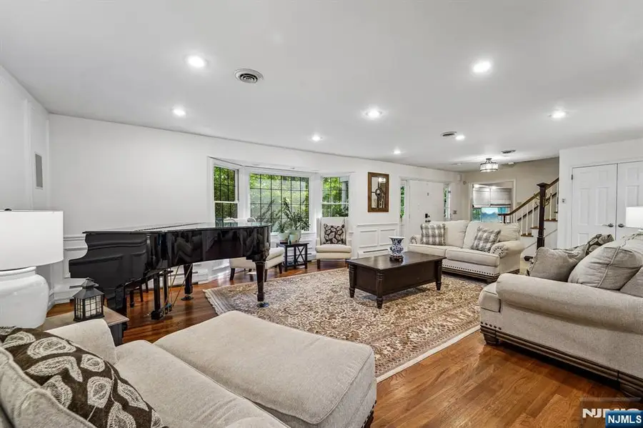 105 Deerhorn Court, Upper Saddle River, NJ 07458 - #3