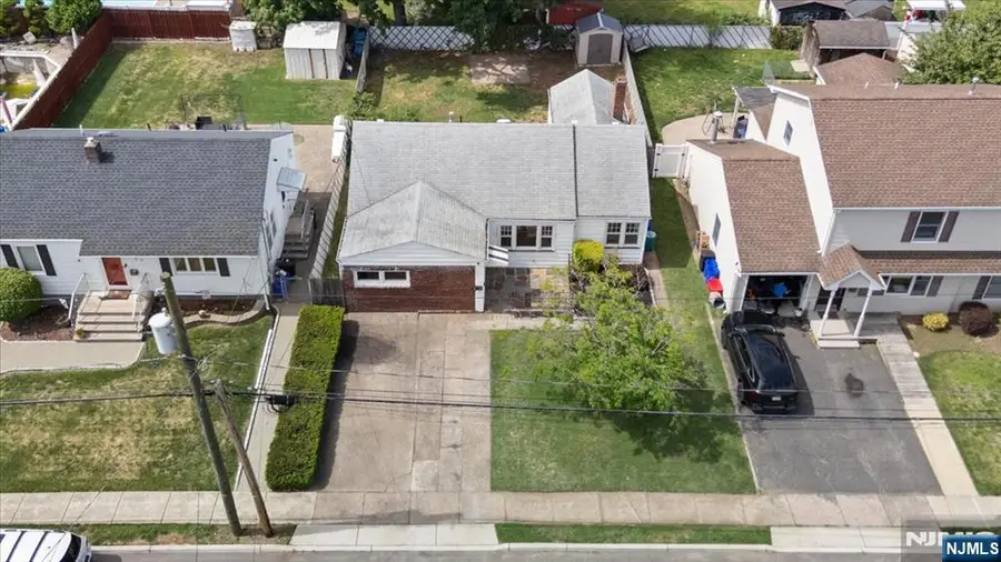 29 Graham Terrace, Saddle Brook, NJ 07663 - #2