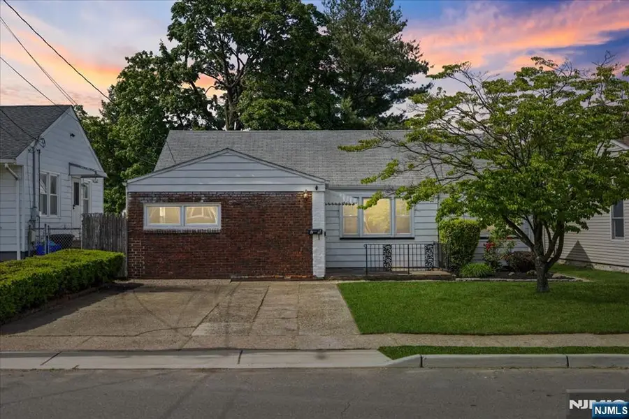 29 Graham Terrace, Saddle Brook, NJ 07663 - #3