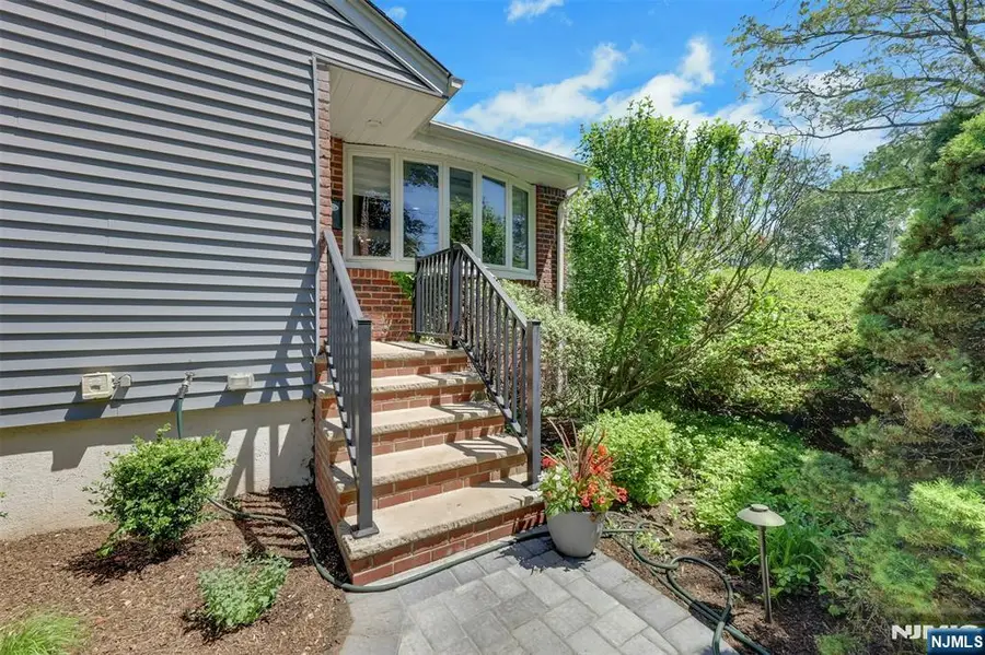 19 Thames Boulevard, Bergenfield, NJ 07621 - #2