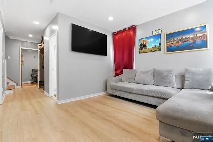 407 3rd Avenue, Newark, NJ 07107 - #2
