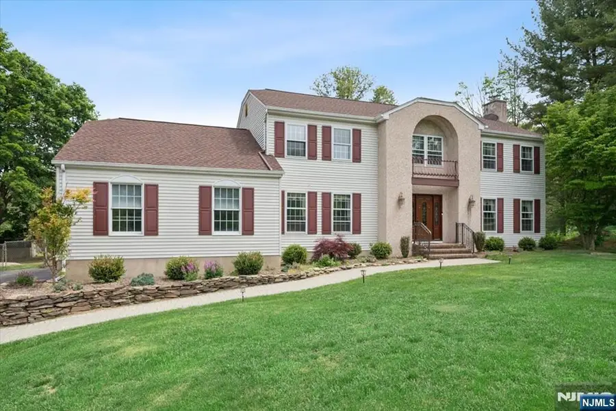 5 Glen Ridge Drive, Washington, NJ 07853 - #2