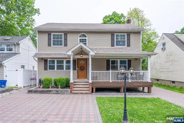 136 Redwood Avenue, Wayne, NJ 07470