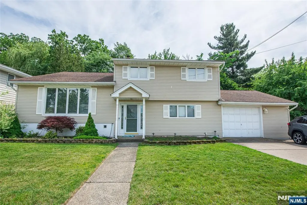 319 Winifred Drive, Totowa, NJ 07512 - #1