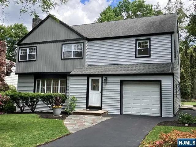701 Sunderland Road, Teaneck, NJ 07666 - #2