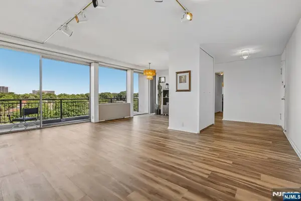 3 Horizon Road 1021, Fort Lee, NJ 07024