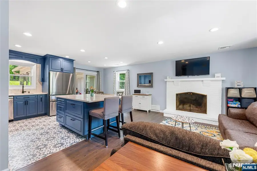 16 Sioux Trail, Denville, NJ 07834 - #3