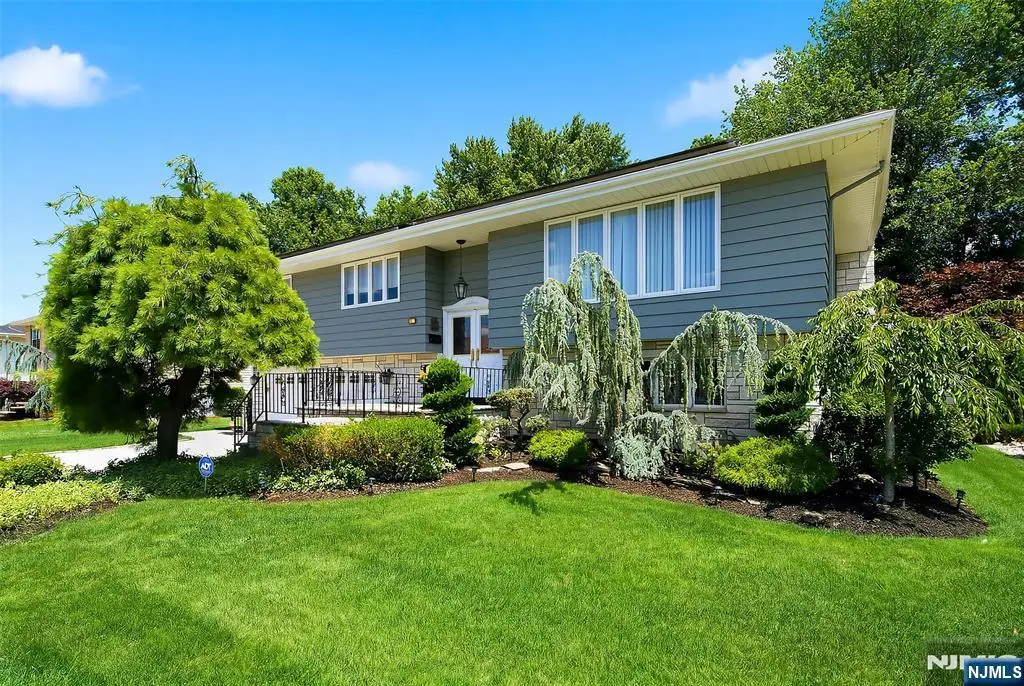 8 Mariani Drive, Little Ferry, NJ 07643 - #1