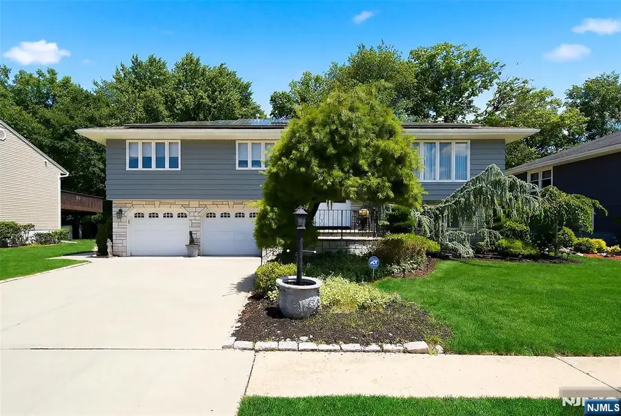 8 Mariani Drive, Little Ferry, NJ 07643 - #3