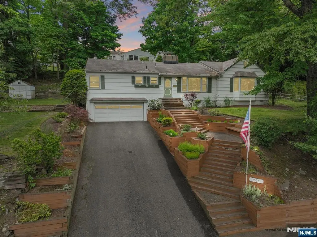 908 N Monroe Street, Midland Park, NJ 07450 - #1