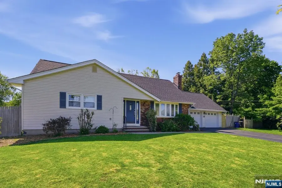 10 Happel Court, Scotch Plains, NJ 07076 - #3