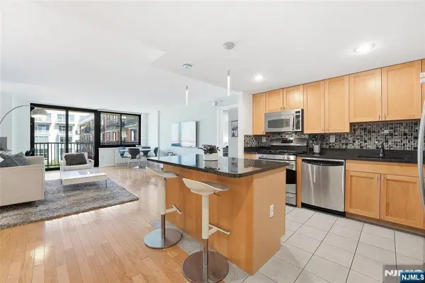 700 Grove Street 11A, Jersey City, NJ 07310
