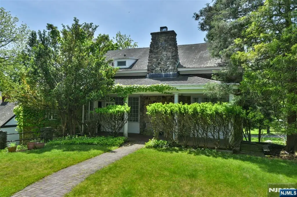 584 W Saddle River Road, Upper Saddle River, NJ 07458 - #1