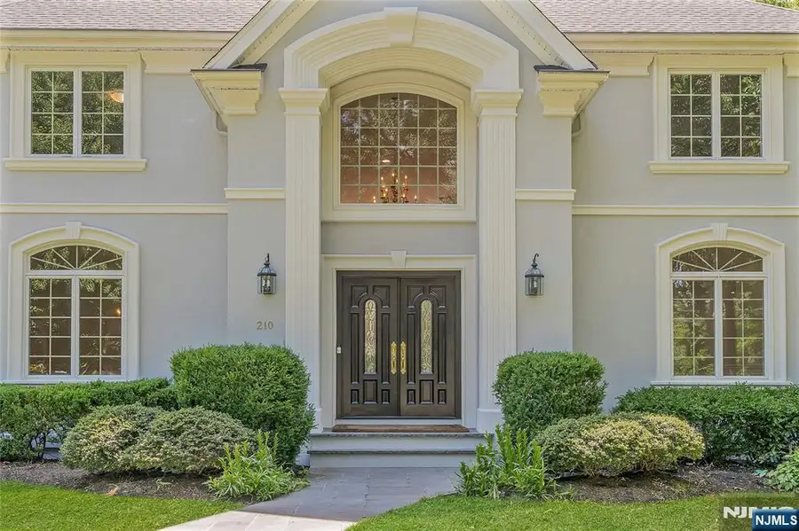 210 Woodmere Court, Franklin Lakes, NJ 07417 - #2