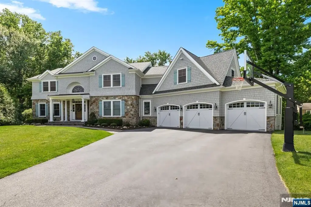 2 Weimer Court, Allendale, NJ 07401 - #1