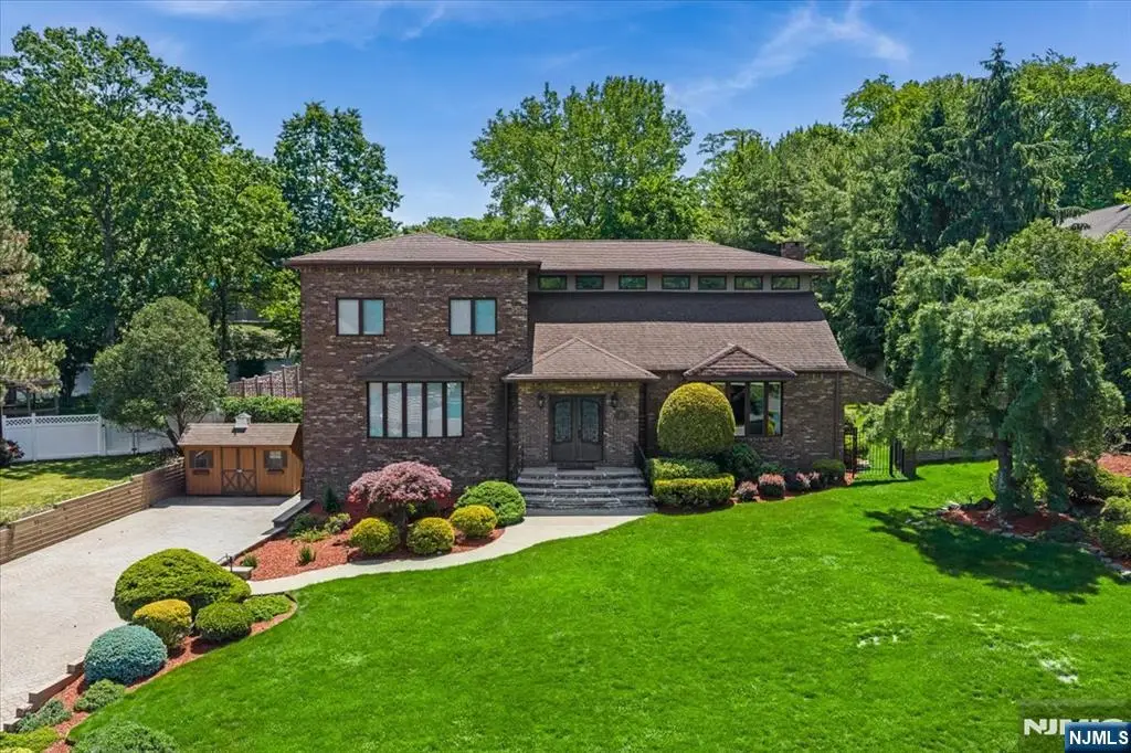31 Forest Hills Way, Cedar Grove, NJ 07009 - #1