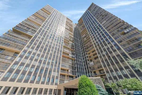 200 Winston Drive 106, Cliffside Park, NJ 07010