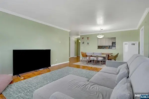 2000 Linwood Avenue 16J, Fort Lee, NJ 07024